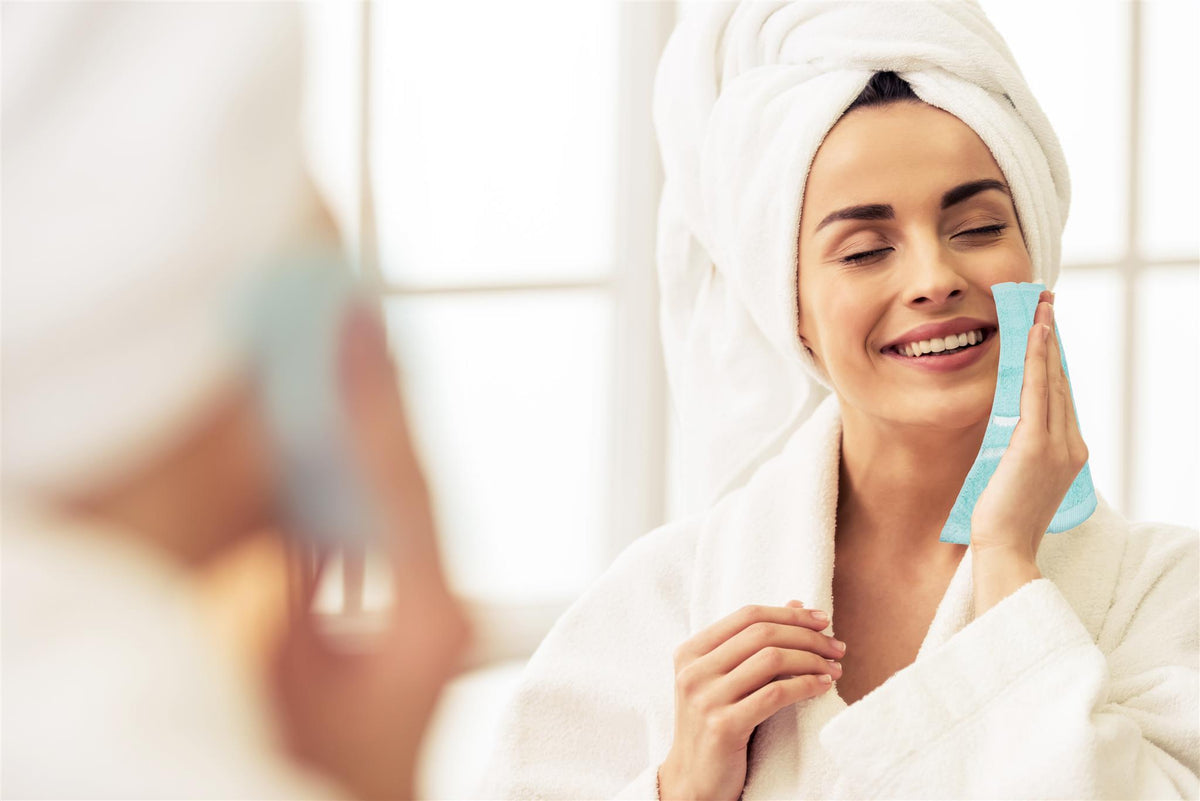 Face Towels and Acne: What to Know